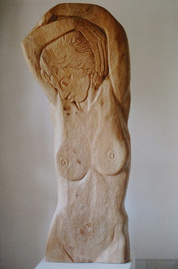 Figure in Relief – Eve - Elm 1998. Private collection